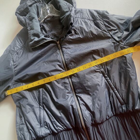 Lululemon Gather & Go Jacket Women's Size 10 Navy Blue Primaloft Hooded Full Zip - Picture 10 of 11